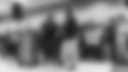 _0005_E_251118_KyrenWilliams_NELincoln_Rams_Turkey_Distribution_AD_0132