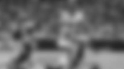 See the top shots from the Ravens' 27-19 win over the Minnesota Vikings in Week 10.