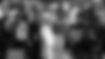 jimmy-graham-vs-carolina-panthers-week-9-2010