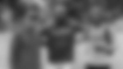demario-davis-bralan-womack