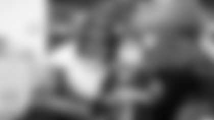 Seahawks wide receiver Rashid Shaheed visited a local children's hospital in Seattle and spent time with patients and their families in honor of the holiday season.