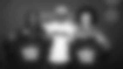 COMMUNITY/HAWKS ON THE YARD/Events Images/Image 5