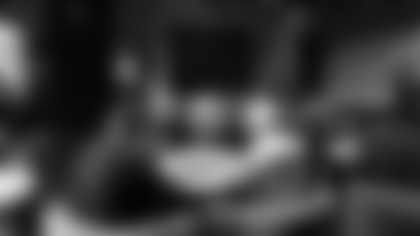 PREMIUM-SEATING/CLUB-LOUNGE/Photo Gallery Image 5