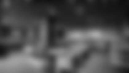 PREMIUM-SEATING/CLUB-LOUNGE/Photo Gallery Image 3