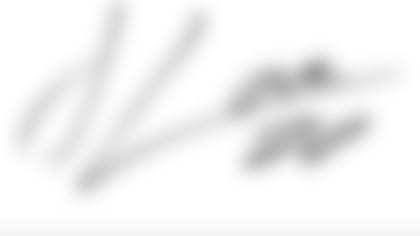 Julian Love signature