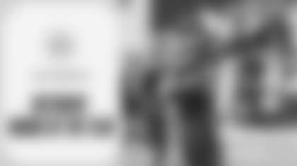 6-DefensiveRookieoftheYear16x9_kia-honor-roll category