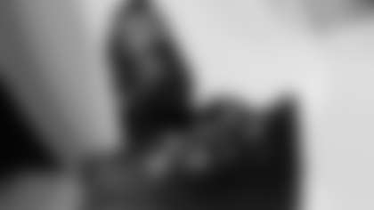 Pittsburgh Steelers defensive line coach Karl Dunbar will showcase his custom cleats supporting cancer awareness during Week 13. (Alysa Rubin / Pittsburgh Steelers)