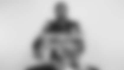 WATCH: Christmas Bow Challenge