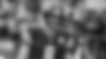 Pittsburgh Steelers quarterback Aaron Rodgers (8) prior to a regular season game between the Pittsburgh Steelers and the Indianapolis Colts, Sunday, Nov. 2, 2025 in Pittsburgh, PA. The Steelers defeated the Colts 27-20. (Karl Roser / Pittsburgh Steelers)