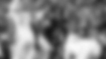 Rodgers_Aaron_2025_Week15_Dolphins_006