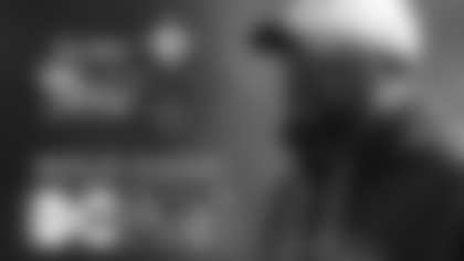 Tomlin-Show-Wild-Card