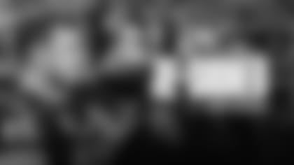 Re-Signed_JonWeeks_202416x9