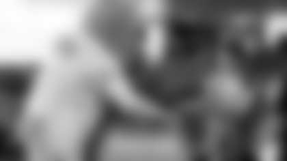 On October 26th, T-Rac and the Titans hosted their annual Spooktacular Watch Party at Nissan Stadium as the Titans took on the Indianapolis Colts. Before the game, families got to participate in the Titans trick or treat experience where everyone received free candy and got to interact with Titans Cheerleaders. Families and kids also got to participate in a costume contest for various Titans prizes. During the game, Titans fans got the opportunity to watch the game on a giant LED screen and enjoy free food and drinks including apple cider. Families had the opportunity to paint mini pumpkins and jump around in the Titans bubble house. In addition, guests received free face painting and custom balloons as well.