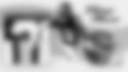 Website_UniformDetails_Classic