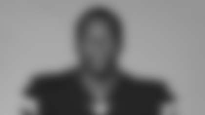 Lewis_Robert-2025-headshot-2560