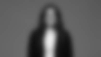 2025_Sydney_Seeley-headshot-2560