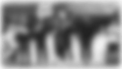 Wide receiver Quentin johnston catches a 60-yard pass from quarterback Justin Herbert.