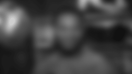 251120_LockerRoom.00_04_54_13.Still016