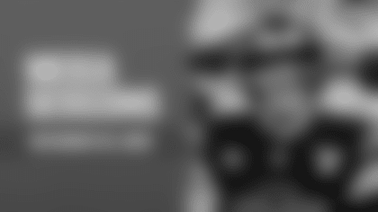 Edge Aidan Hutchinson speaks to reporters about the loss against the Vikings, missing the playoffs, and his career high on sacks.