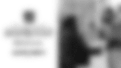 25-1239_JoytotheCarolinas_CorbettMic'dUpThumbnail_16x9_v2