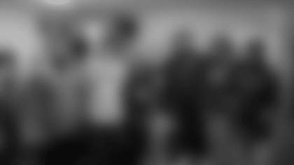 TVStory_Cams_Kindness_Craigs_Closet_Washington_03