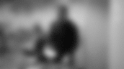 TVStory_Highsmith_Lunch_1223_03