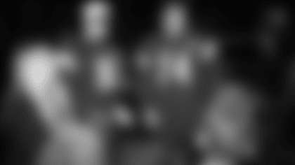 TVStory_Huddle_for_Holidays_08