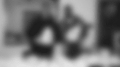 TVStory_Smith_Thanksgiving_03