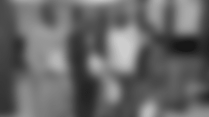 TVStory_Tomlin_Holiday_1218_03