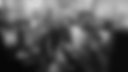 TVStory_Elliott_Thanksgiving_07