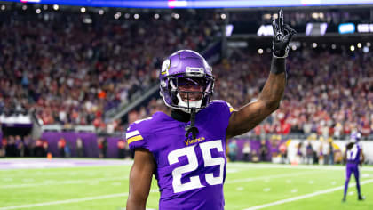 Safety Theo Jackson Re-Signs with Vikings