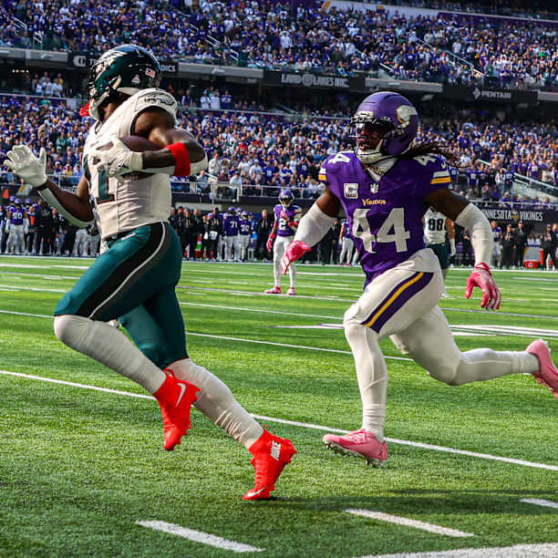https://static.clubs.nfl.com/image/upload/t_editorial_squared_6_desktop/eagles/xec83fqs54r8xgnolrgz.jpg