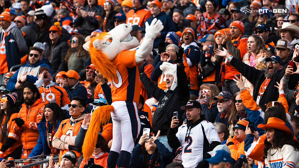 Column: A former player's inside look at a game day at ...