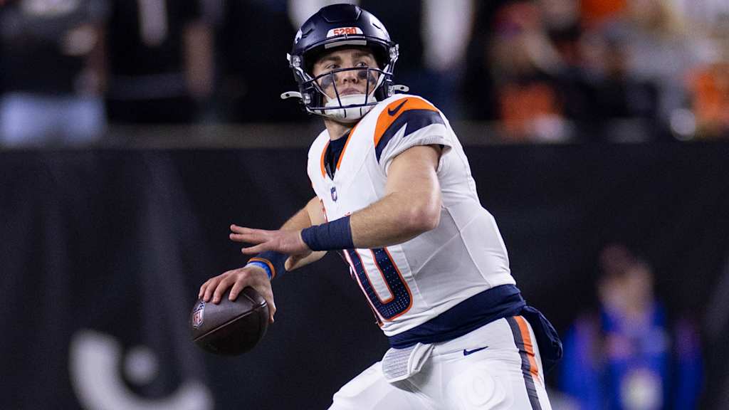 QB Bo Nix chosen as a 2025 Senior Bowl Rookie of the Year