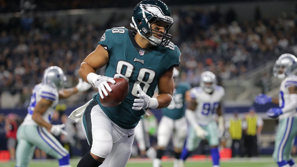 Eagles' Trey Burton threw the Philly Special in Super Bowl 52 and