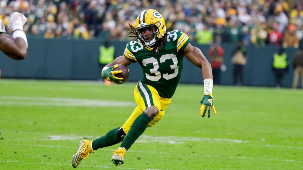 NFL Analyst Puts Josh Jacobs In Aaron Jones' Crosshairs Following Packers Switch Up