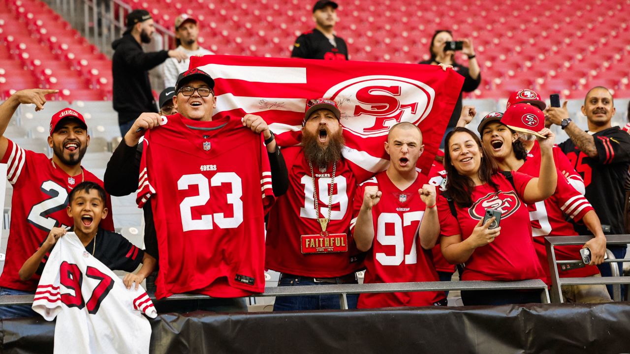 49ers Faithful Pack State Farm Stadium for Week 15 Matchup 📣