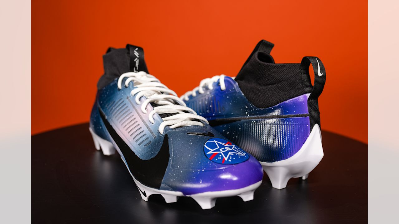 avatar football cleats