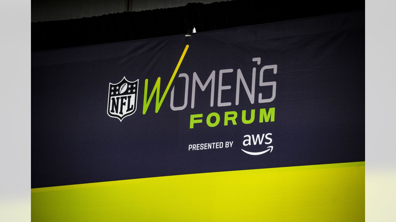 Photos The 8th Annual Women s Football Forum