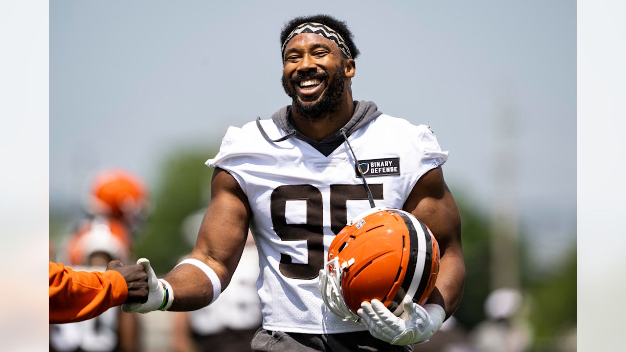 2025 Browns' Defensive Line Preview: Photos of Myles Garrett, Mason Graham & More