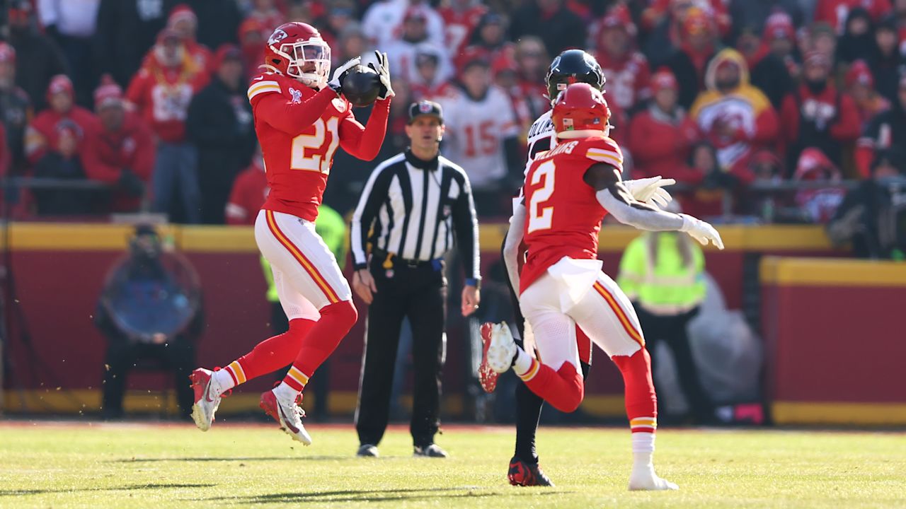 Photos: Game Action from Week 16 | Chiefs vs. Texans