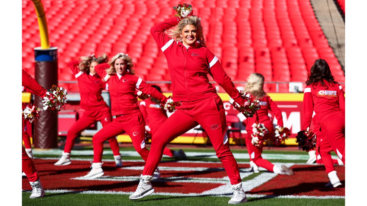 Photos: Chiefs Cheer and Entertainment from Week 14 vs. Bills