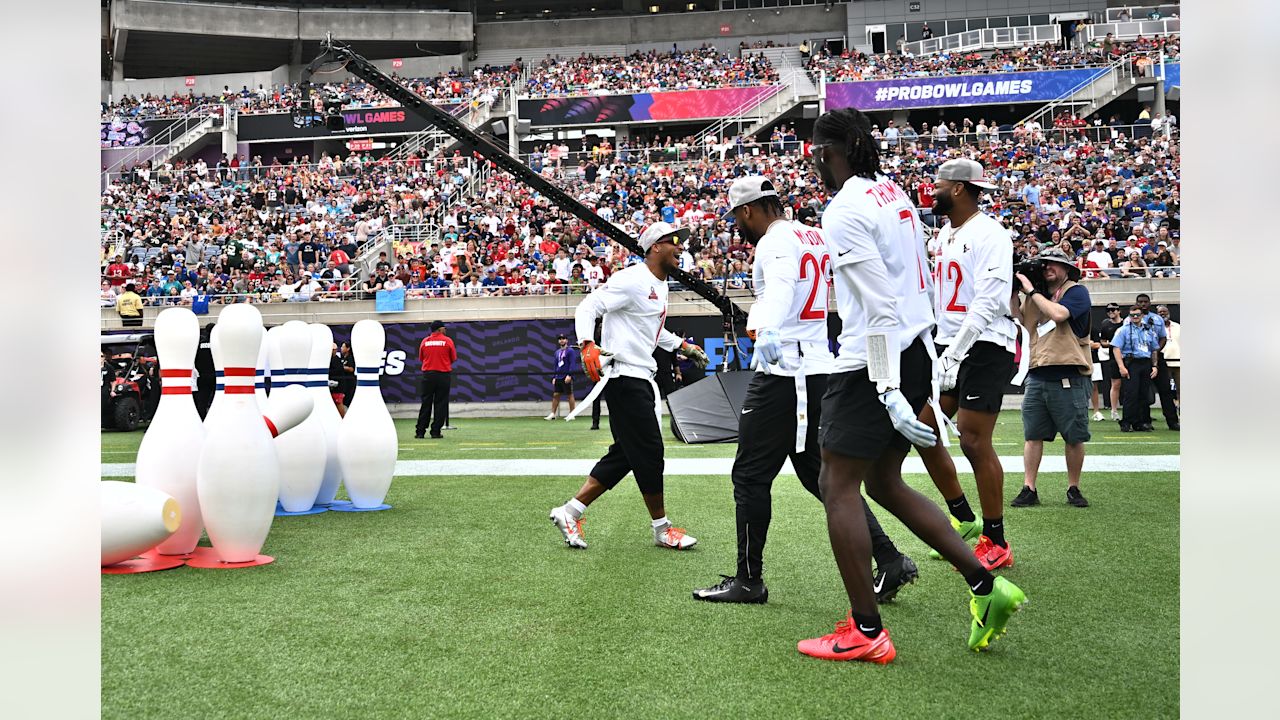 WR Ja'Marr Chase and teammates celebrate a touchdown at the 2025 NFL Pro Bowl Games in Orlando, Florida, Sunday, February 2, 2025.