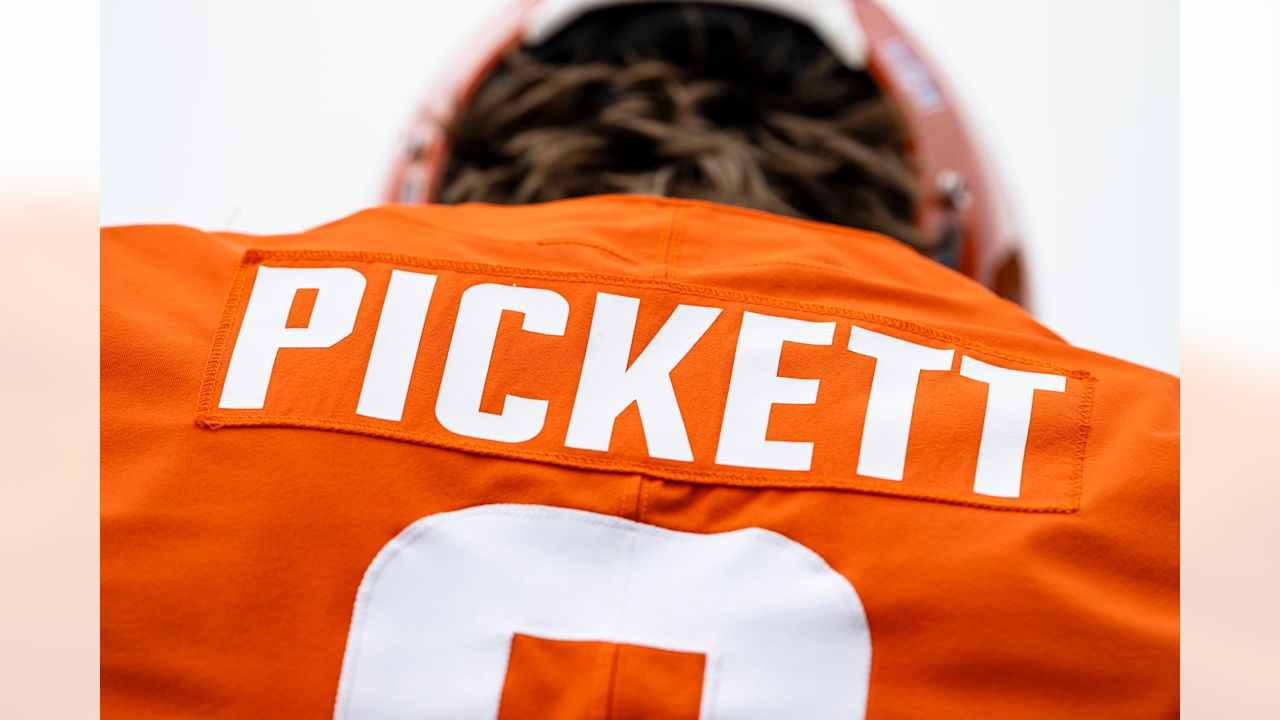 Browns QB Kenny Pickett Gets Bad News in Starting Job Race