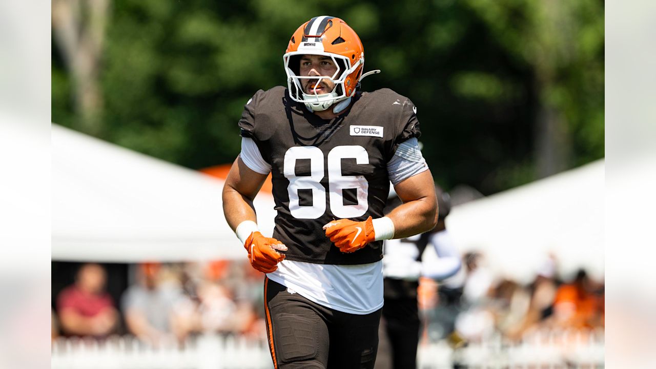 Cleveland Browns Training Camp Recap: Day 8 - Which QB went 3-of-14 Cleveland Browns Training Camp Recap: Day 8 - Which QB went 3-of-14