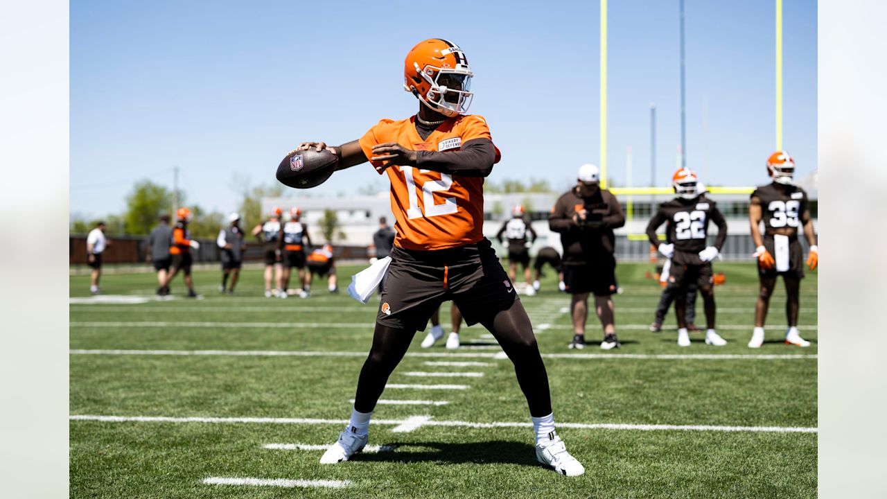 Browns QB Shedeur Sanders Ripped for ‘Mind-boggling’ Misstep
