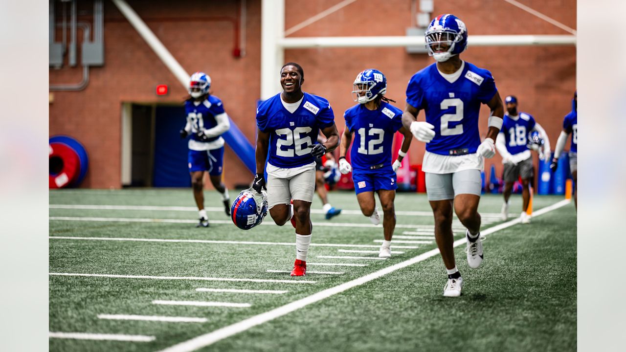 RB Devin Singletary (26) and WR Juice Wells Jr. (2)