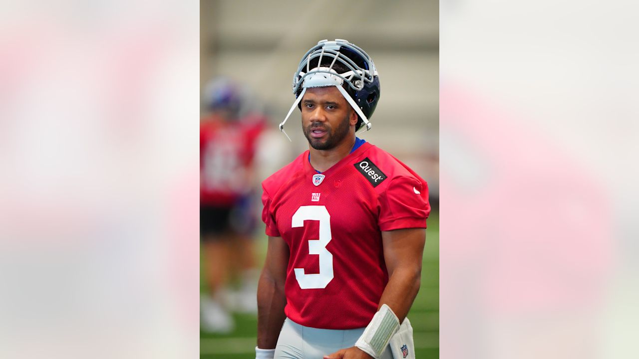 QB Russell Wilson (3)