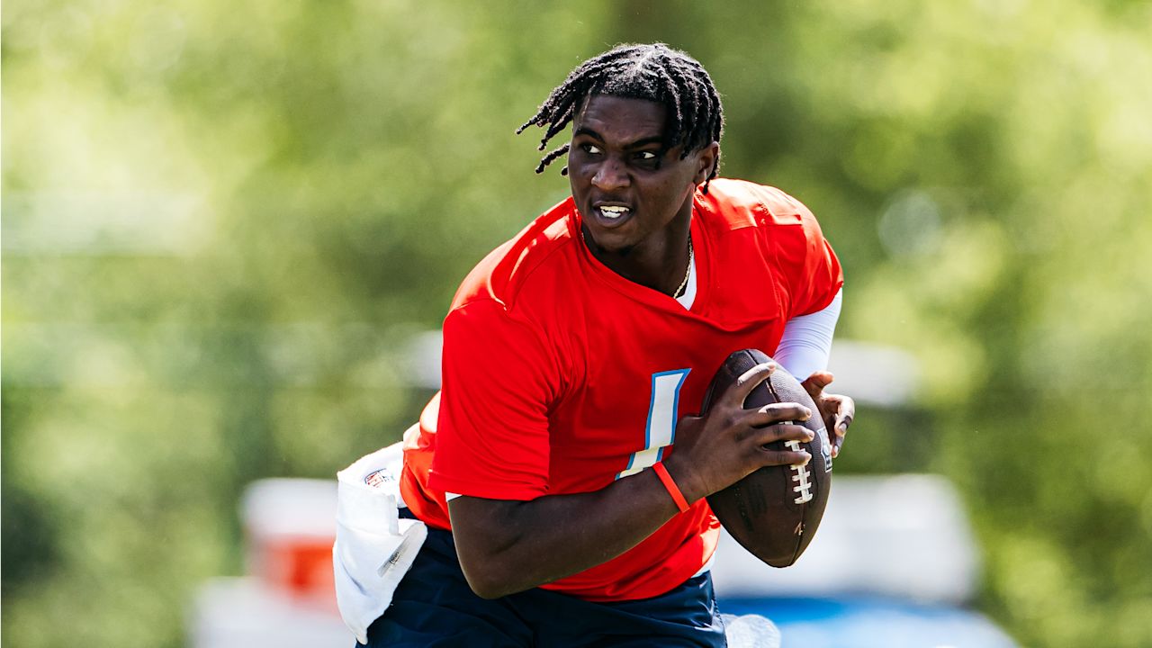 Quarterback Cam Ward #1 of the Tennessee Titans during phase 2 workouts at the Ascension Saint Thomas Sports Park on May 22, 2025 in Nashville, TN. Photo By Jessie Rogers/Tennessee Titans