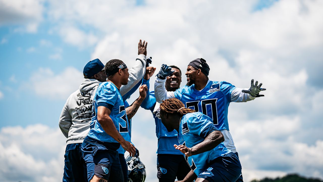 Running Backs Coach Randy Jordan of the Tennessee Titans, Running back Micah Bernard #32 of the Tennessee Titans, Running back Tyjae Spears #2 of the Tennessee Titans, Running back Tony Pollard #20 of the Tennessee Titans, Running back Kalel Mullings #28 of the Tennessee Titans, Running back Julius Chestnut #36 of the Tennessee Titans during phase 3 practice at the Ascension Saint Thomas Sports Park on May 30, 2025 in Nashville, TN. Photo By Jessie Rogers/Tennessee Titans